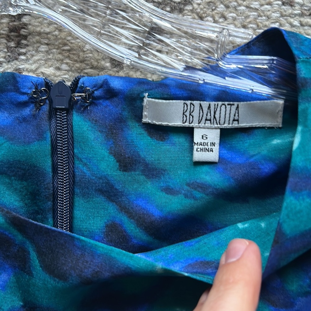 BB Dakota floral water color dress - Picture 2 of 5
